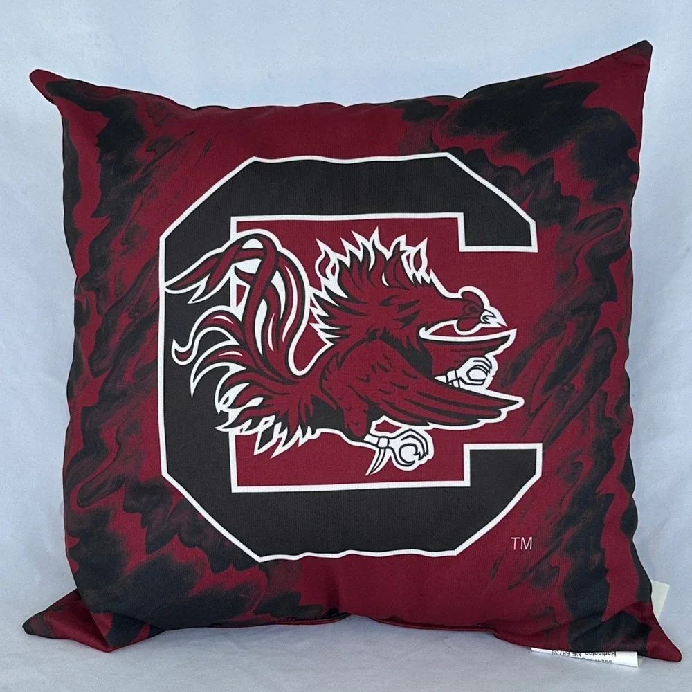 South Carolina Gamecocks College Covers Garnet Black Marbled‎ Throw Pillow NCAA